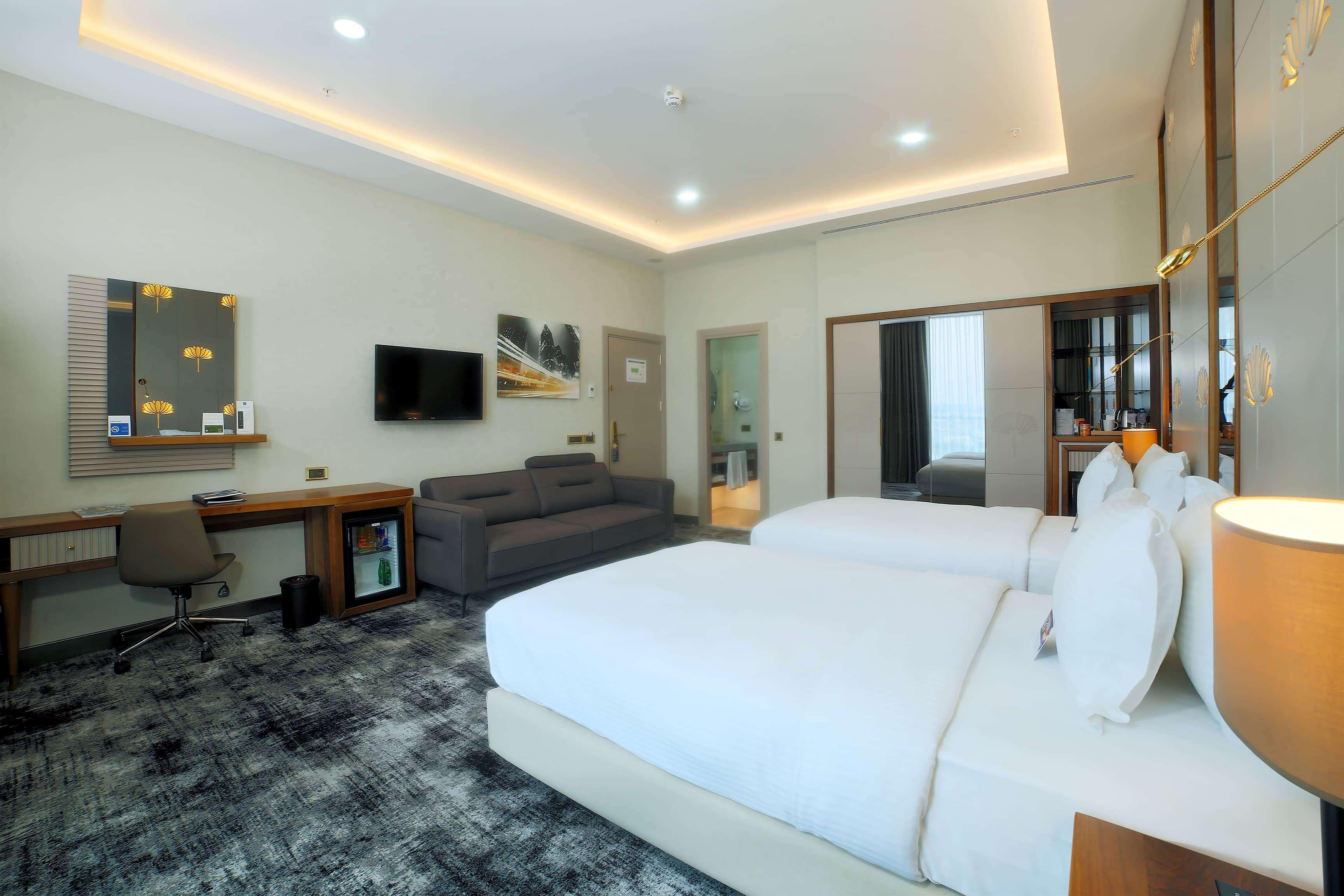 Tryp by Wyndham Istanbul Topkapi Bagian luar foto