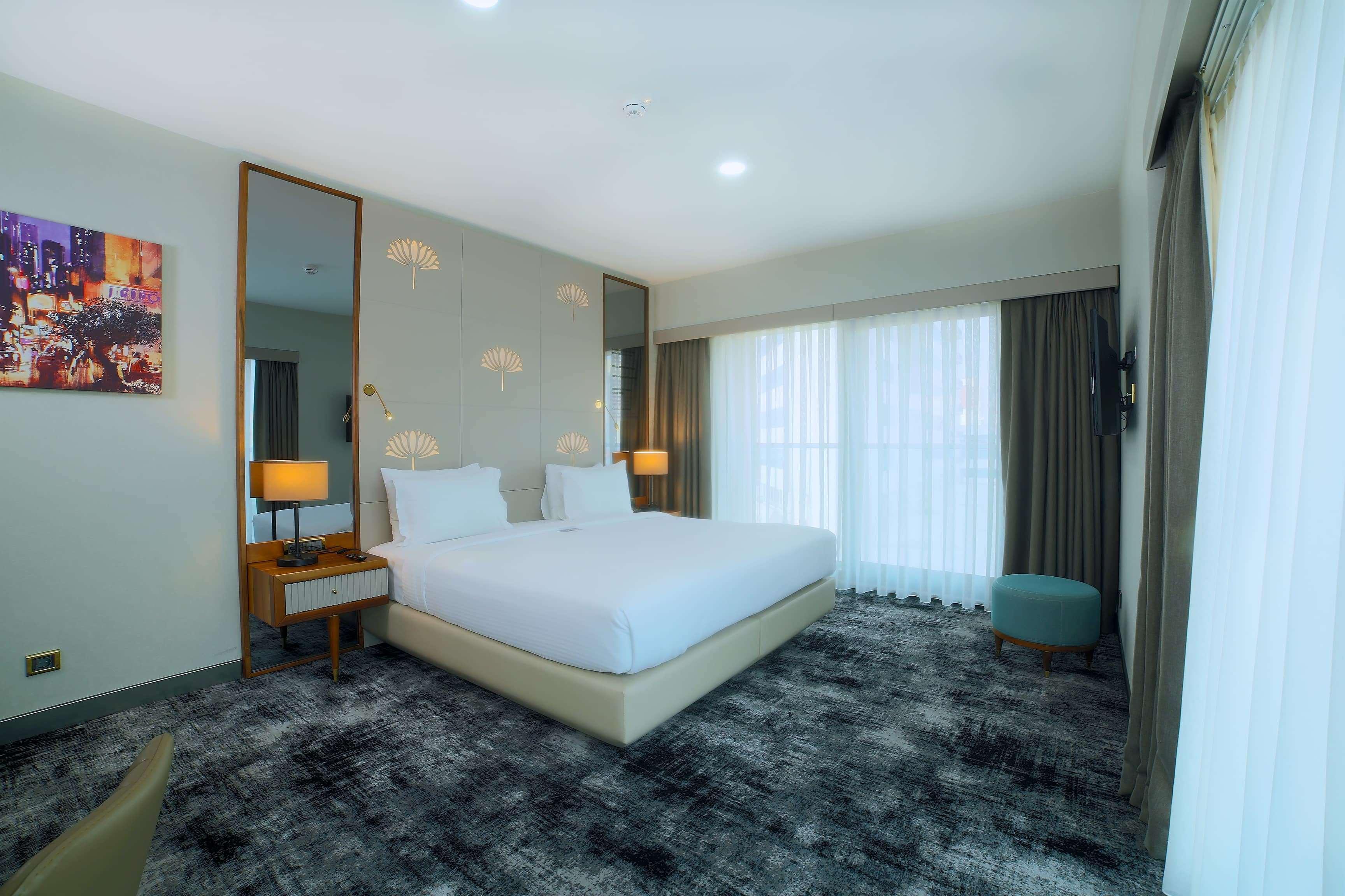Tryp by Wyndham Istanbul Topkapi Bagian luar foto