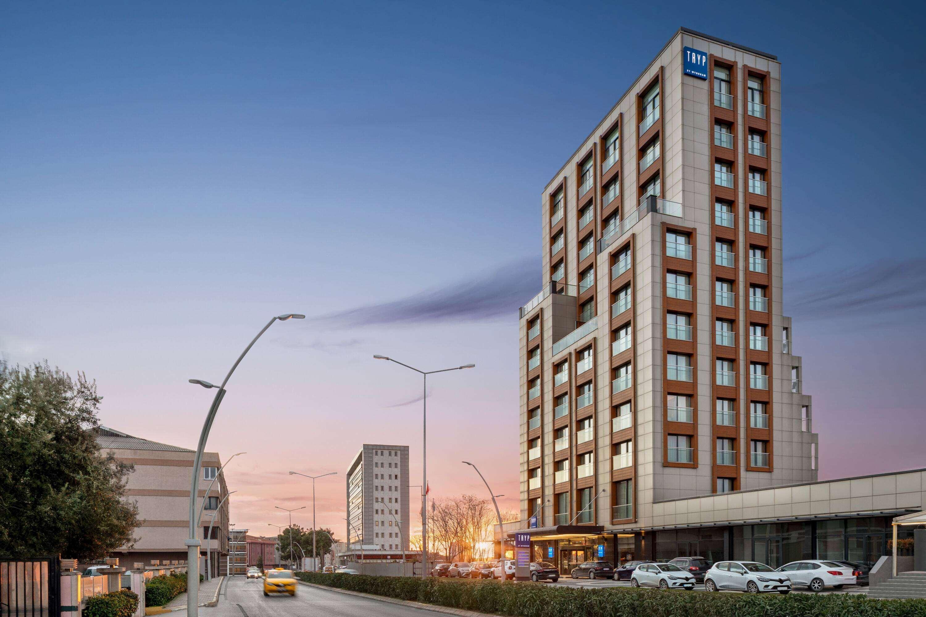Tryp by Wyndham Istanbul Topkapi Bagian luar foto